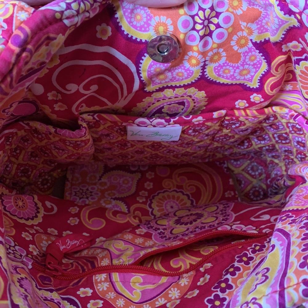 ❌SOLD❌Vera Bradley Retired Raspberry Fizz Shoulder Bag - Picture 4 of 7